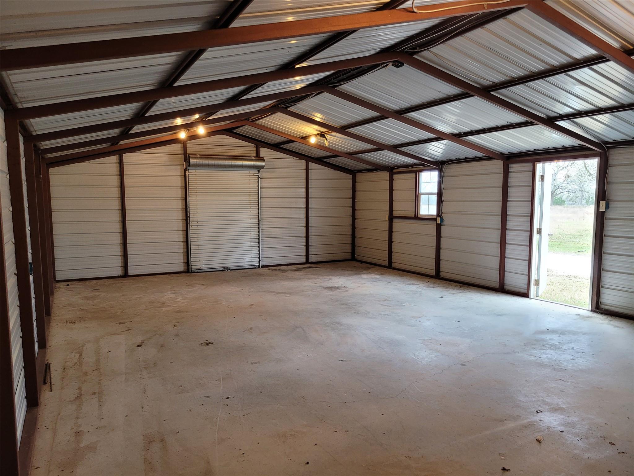 847 Highway 95 S Smithville TX 78957