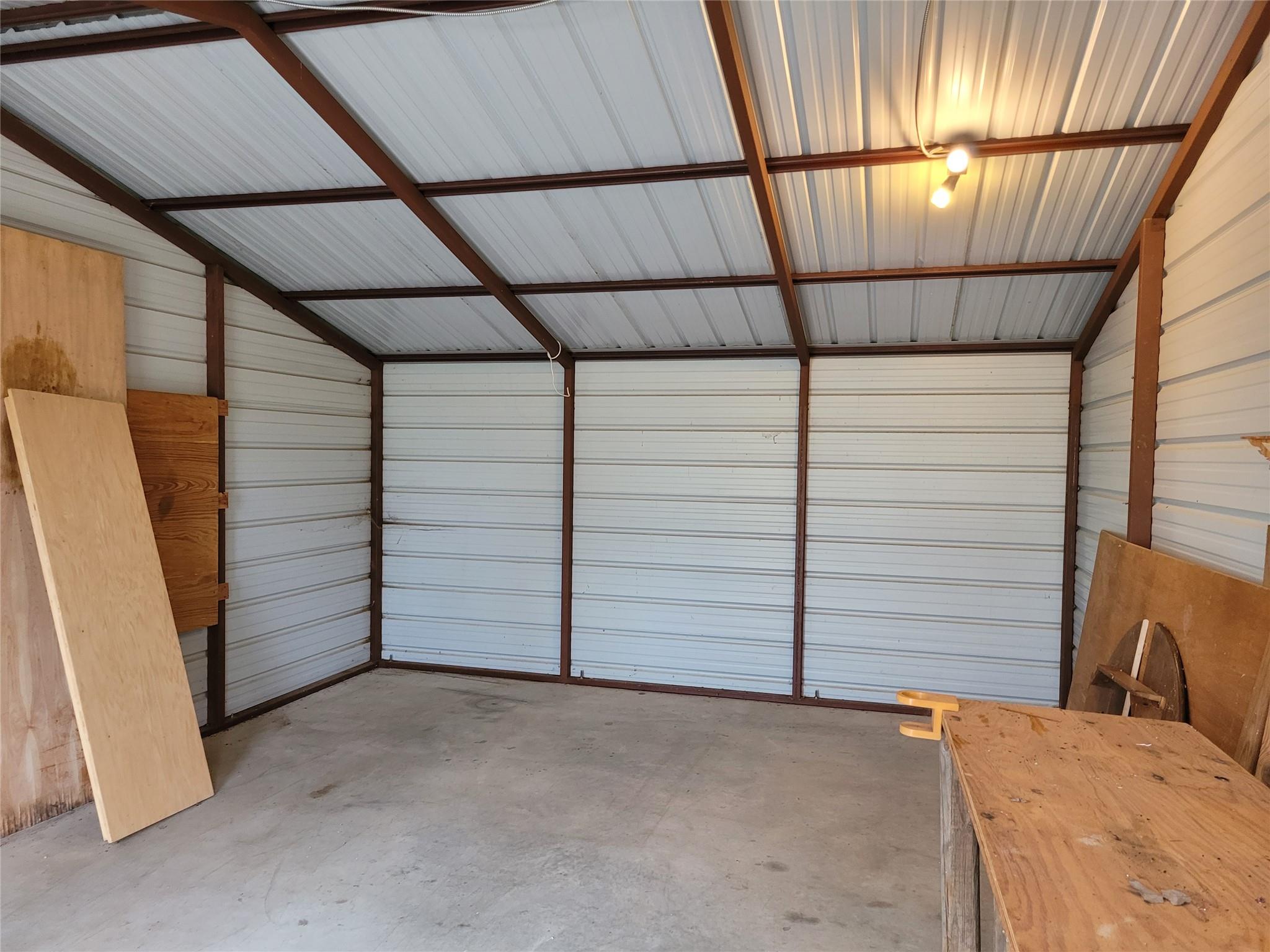 847 Highway 95 S Smithville TX 78957