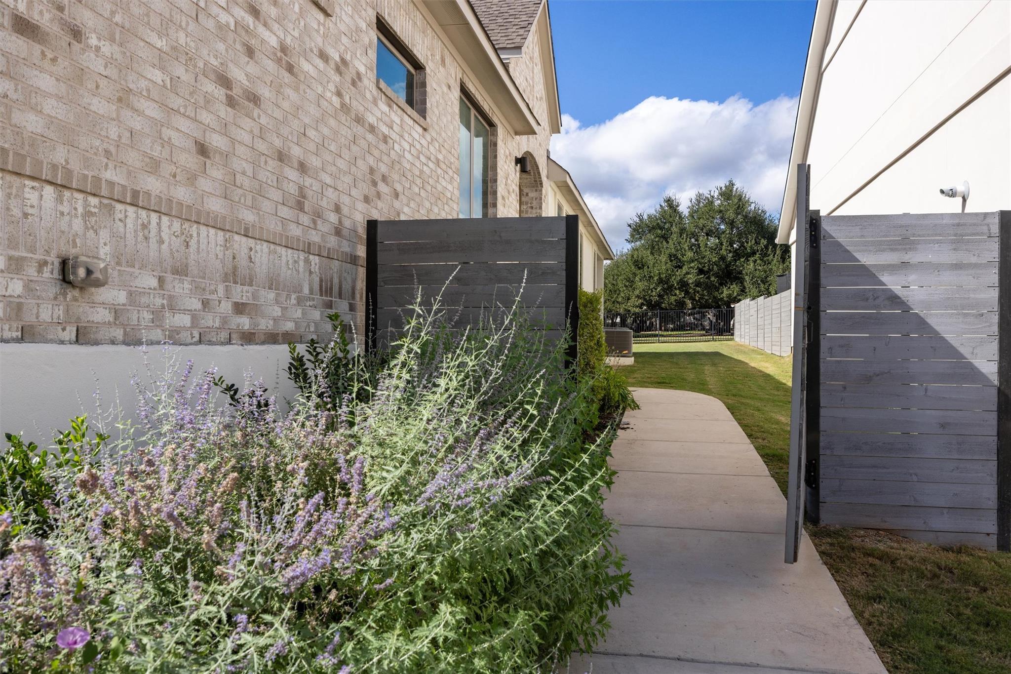 1122 Silver Dollar Trail Georgetown TX 78628