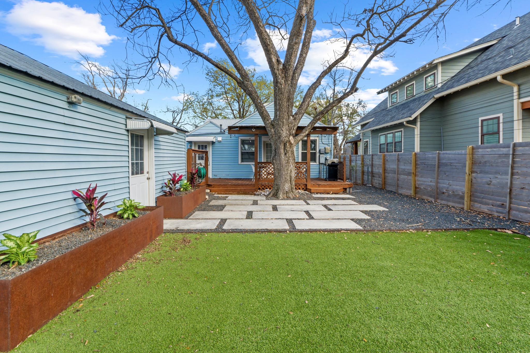 5204 Avenue G Austin TX 78751