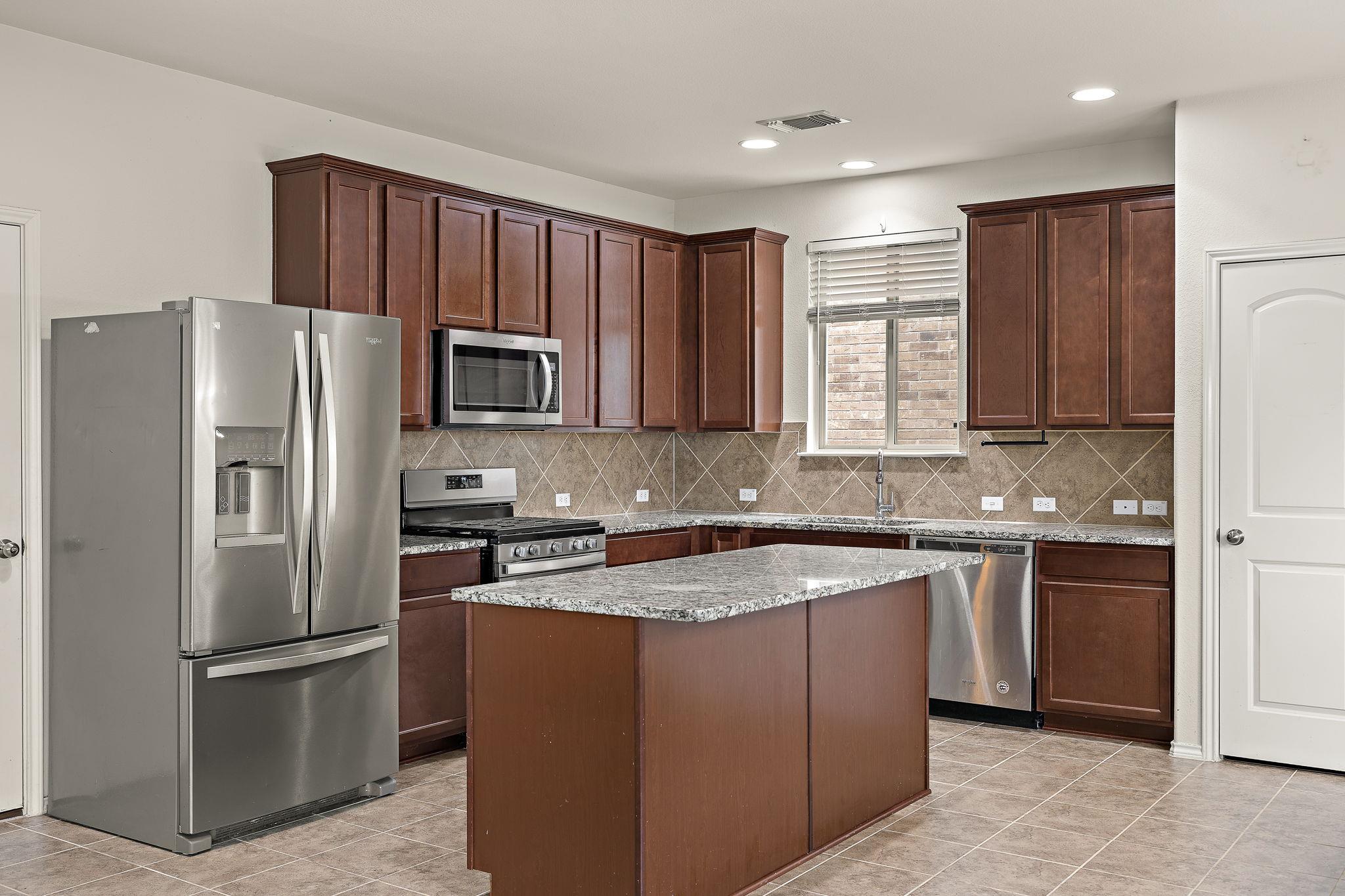1000 Mccormick Cove Hutto TX 78634