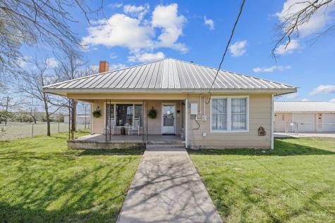 656 County Road 1301 Lampasas TX 76550