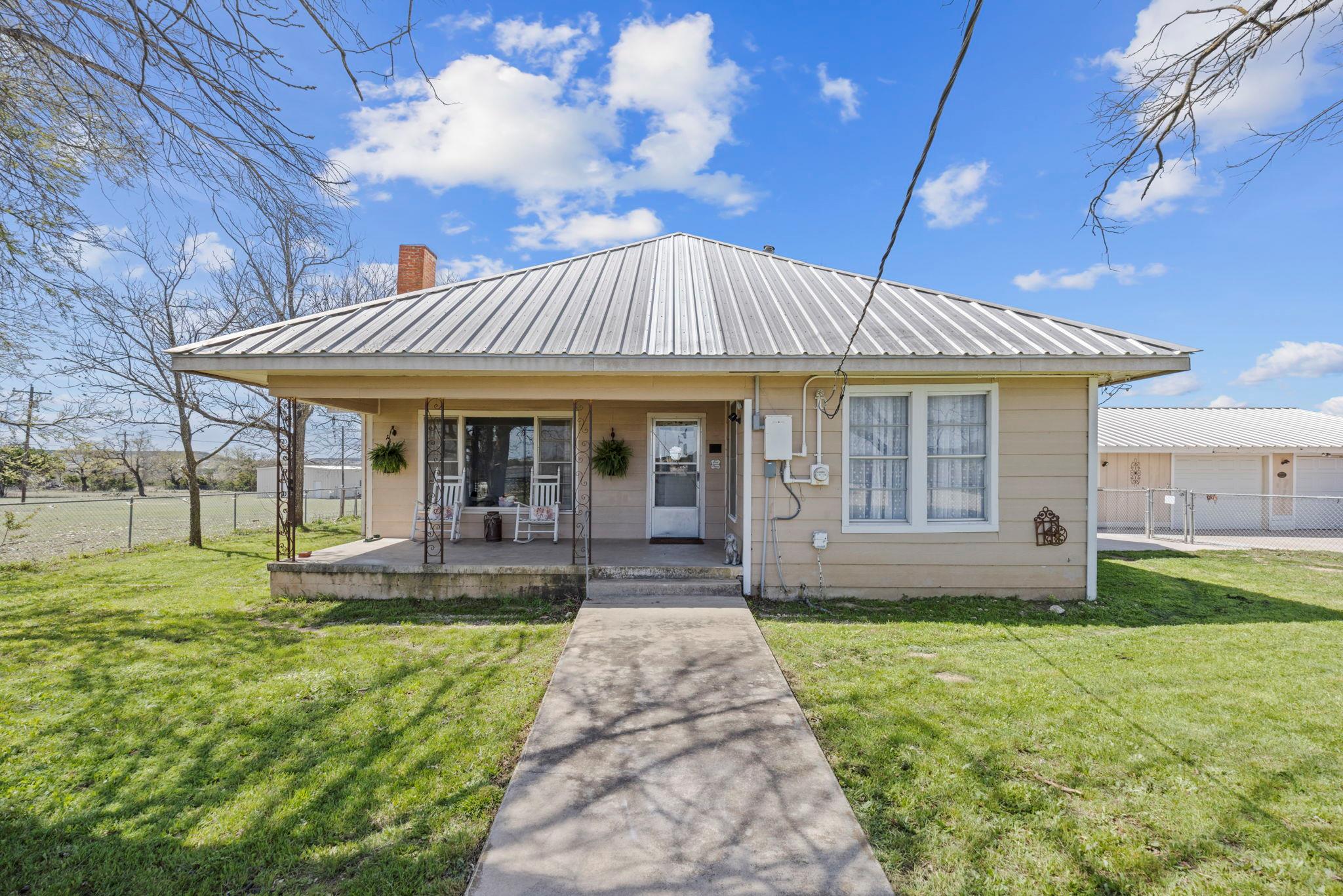 656 County Road 1301 Lampasas TX 76550