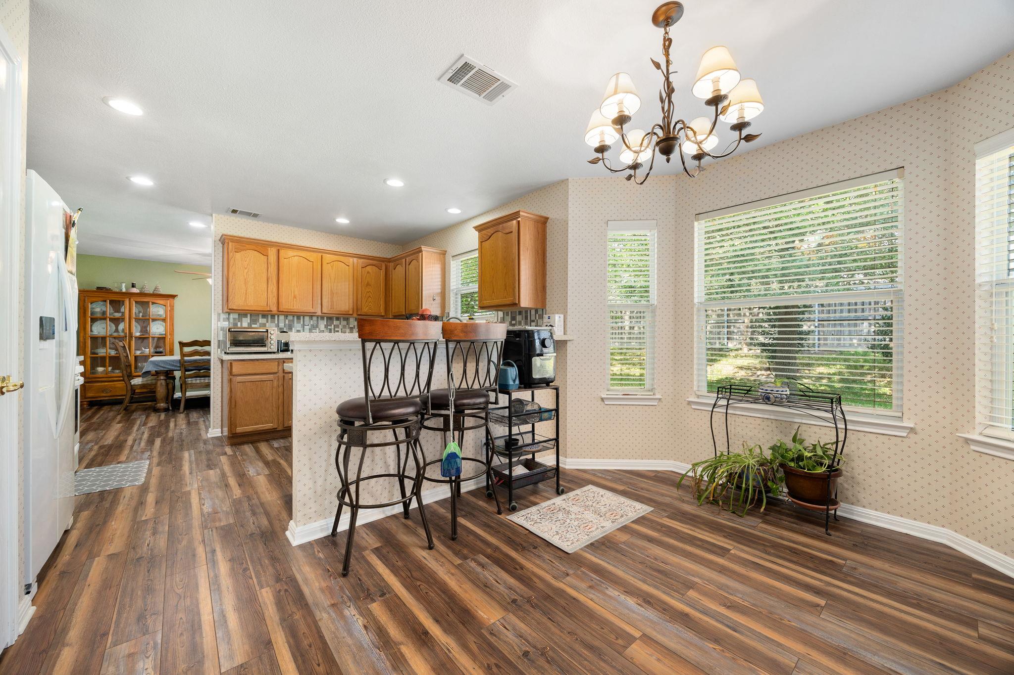 103 Little Lake Road Hutto TX 78634