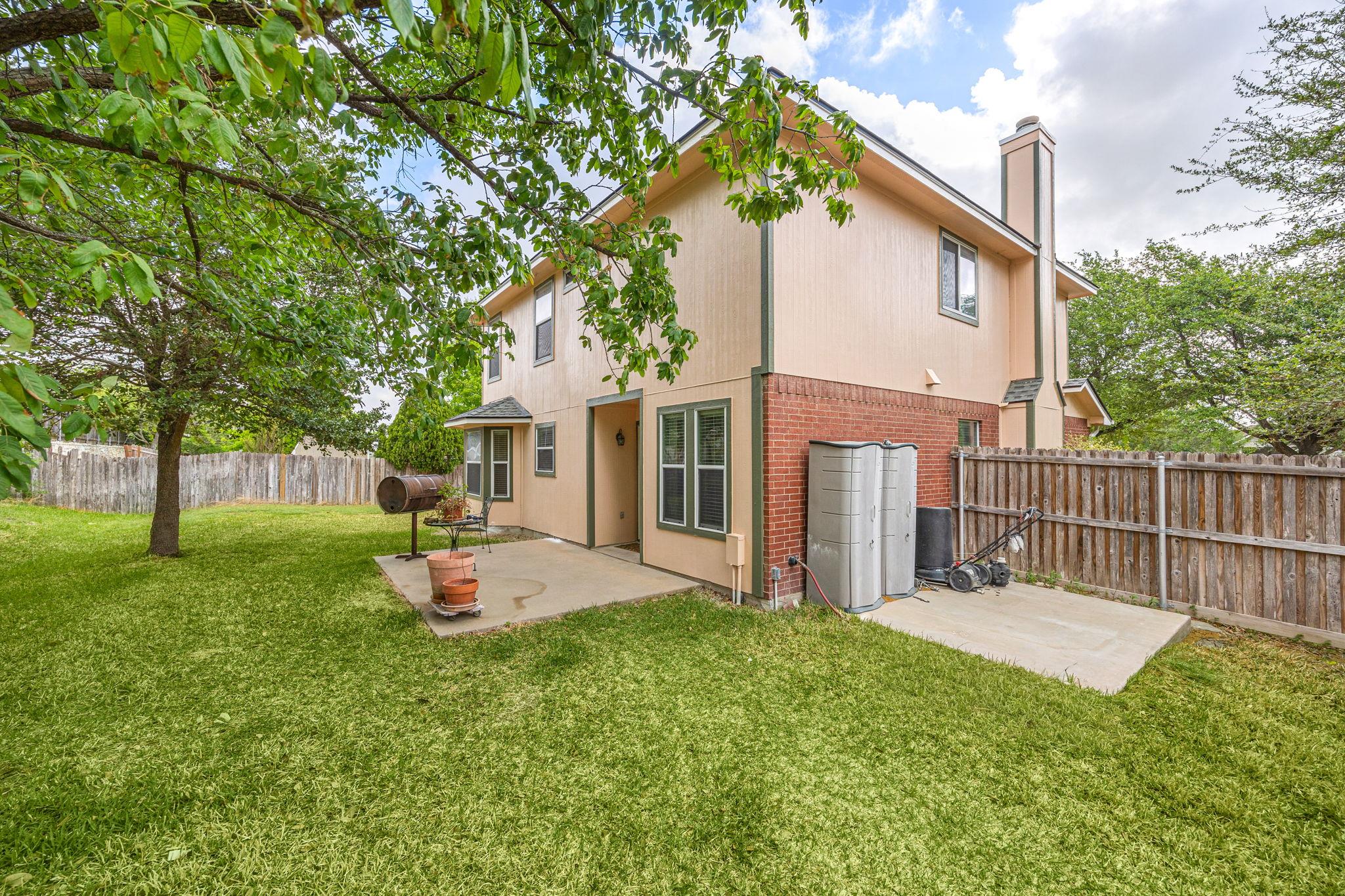 103 Little Lake Road Hutto TX 78634