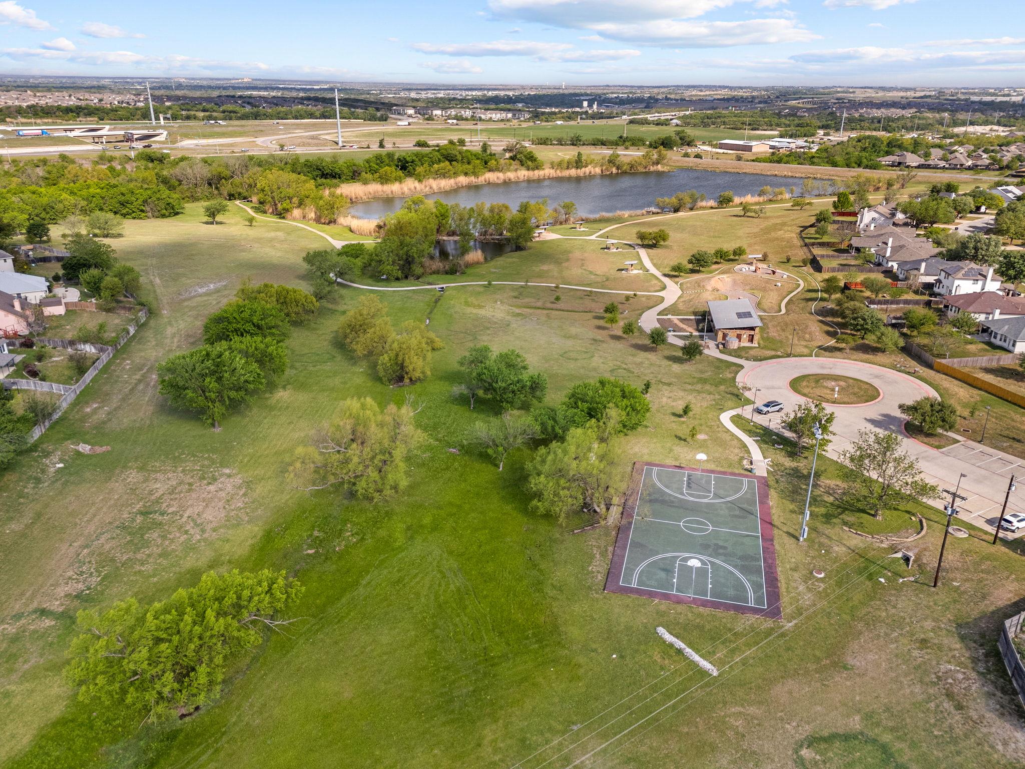 103 Little Lake Road Hutto TX 78634