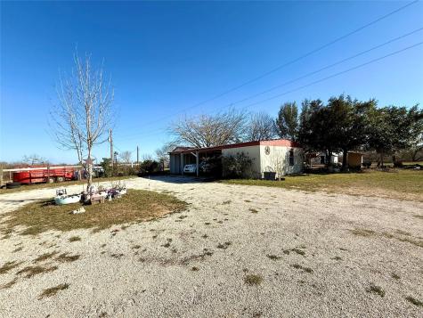 685 Fox Lane Lockhart TX 78644