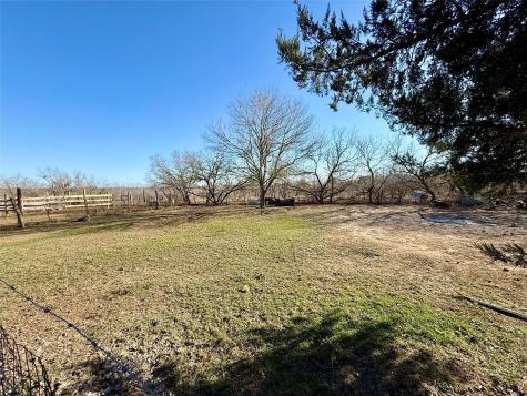685 Fox Lane Lockhart TX 78644