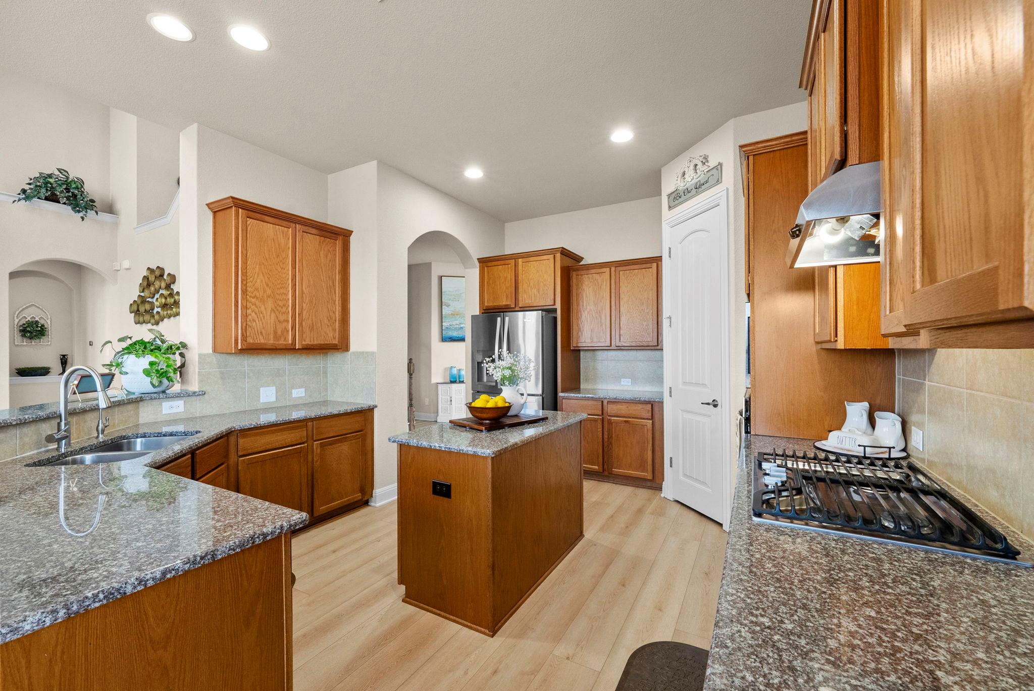 109 Wake Grove Buda TX 78610