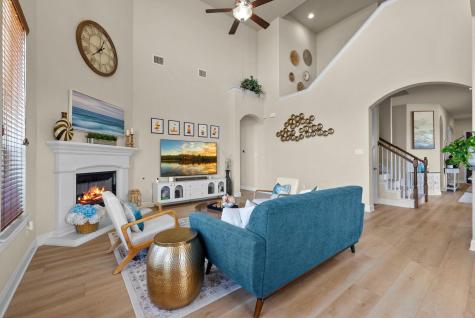 109 Wake Grove Buda TX 78610