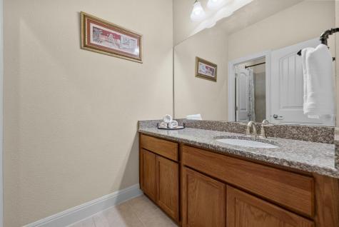 109 Wake Grove Buda TX 78610