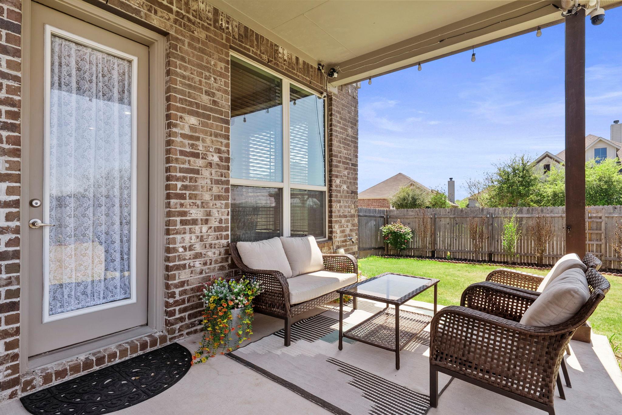 109 Wake Grove Buda TX 78610