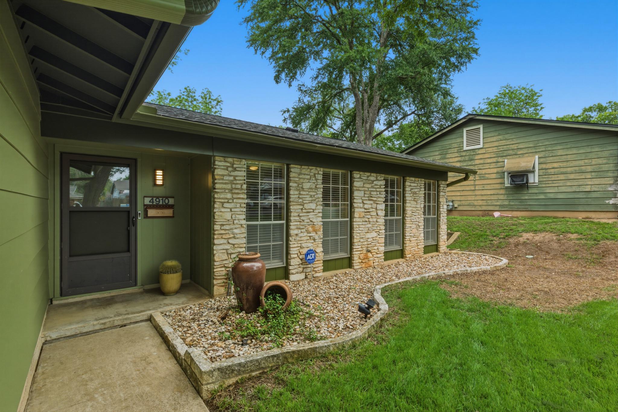 4910 Sylvandale Drive Austin TX 78745