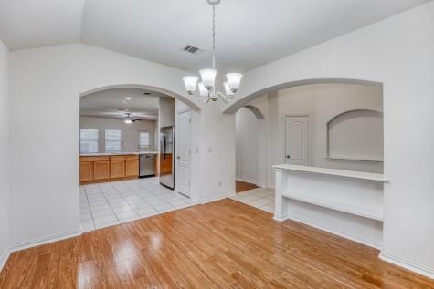 1007 Papaya Cove Hutto TX 78634