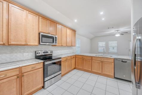 1007 Papaya Cove Hutto TX 78634