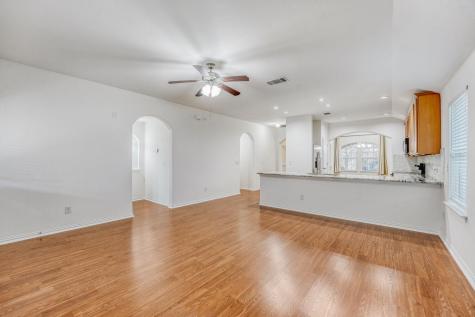 1007 Papaya Cove Hutto TX 78634