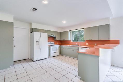 10007 Rocking Horse Road Austin TX 78748