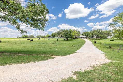6589 State Highway 304 Harwood TX 78632