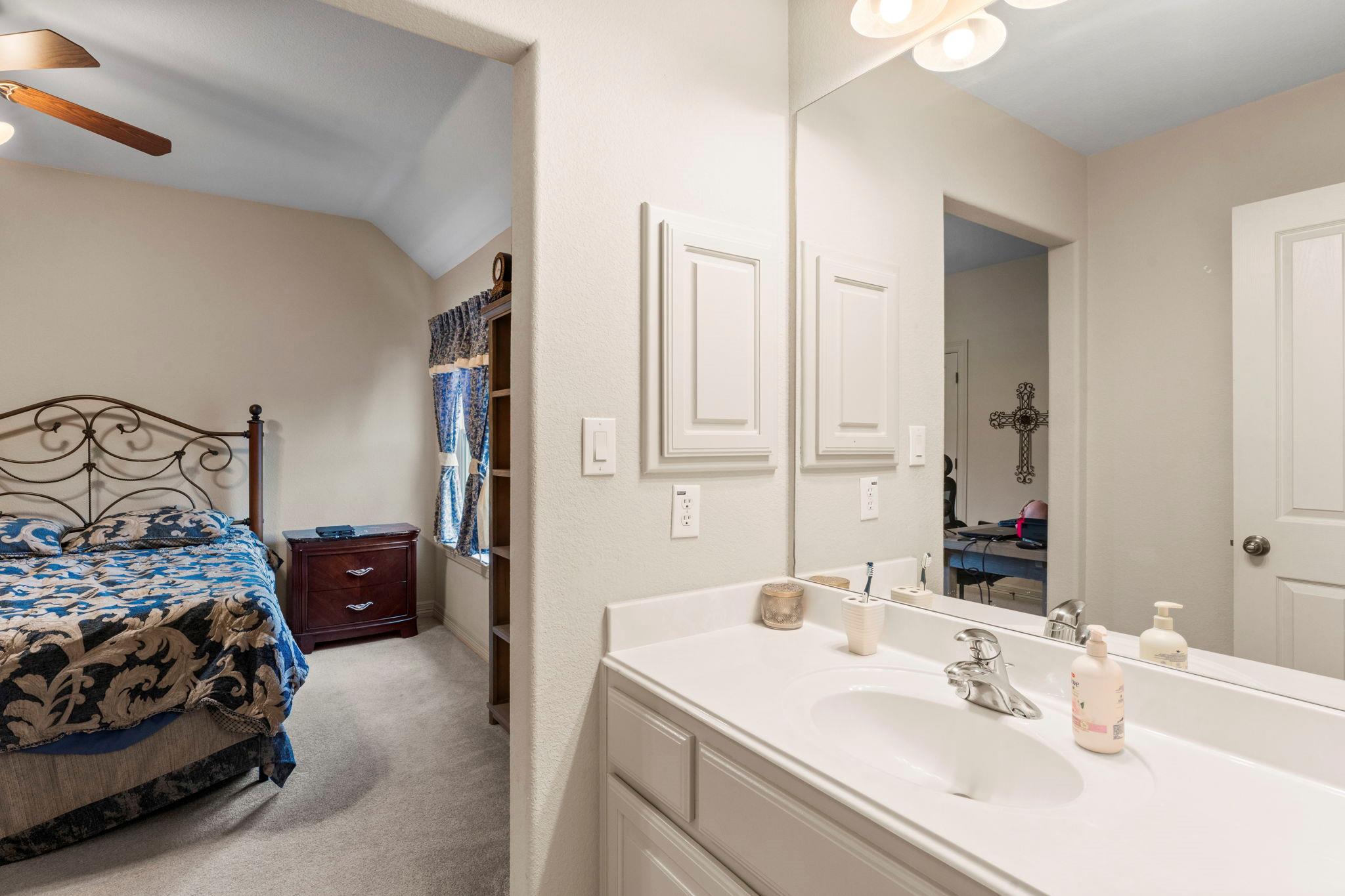 239 Whitney Run Buda TX 78610