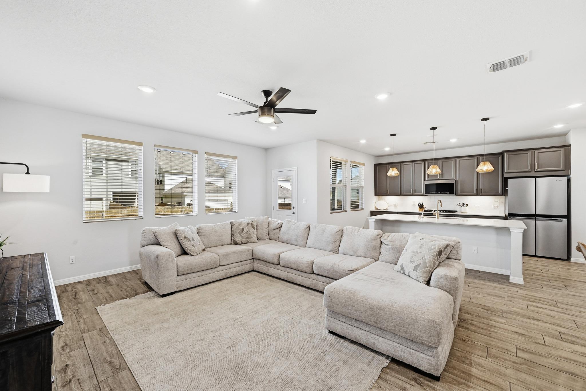 2033 Winston Way Leander TX 78641