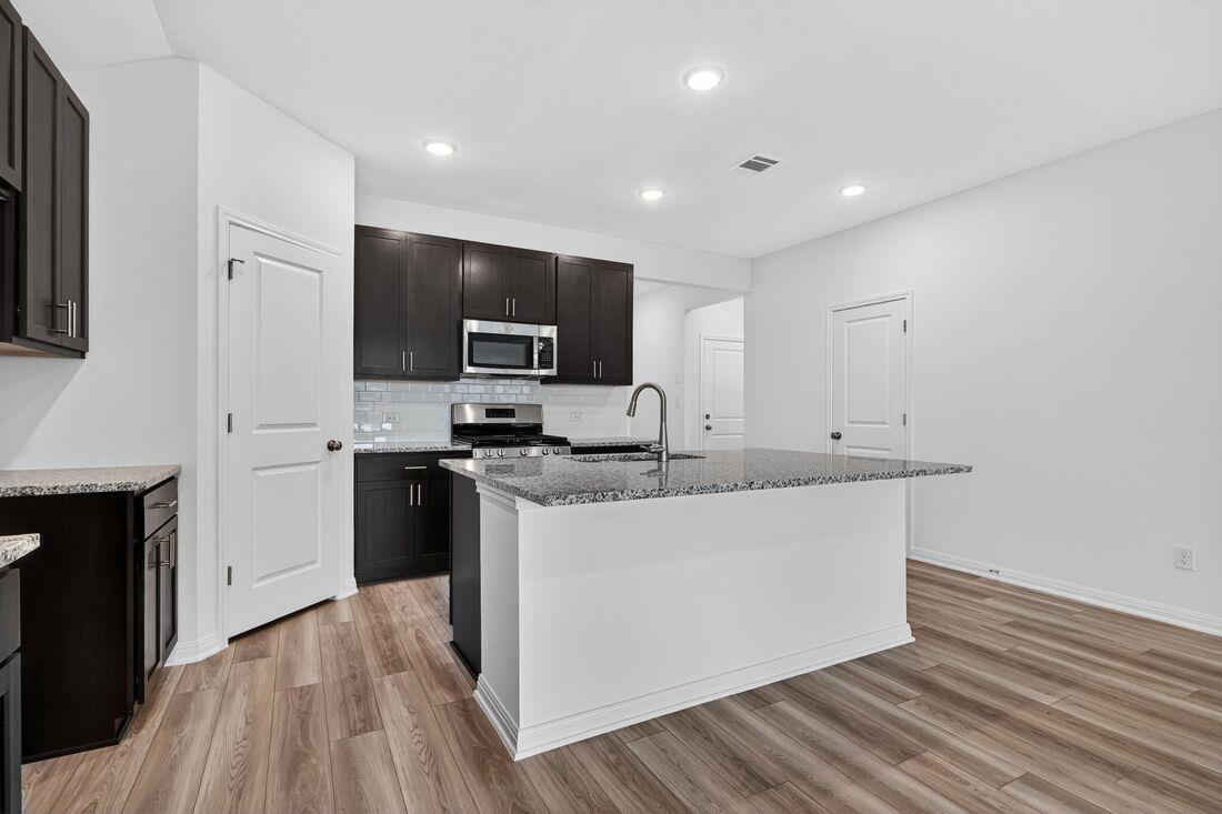 203 Makinaw Road Hutto TX 78634