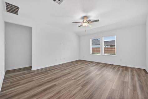 203 Makinaw Road Hutto TX 78634
