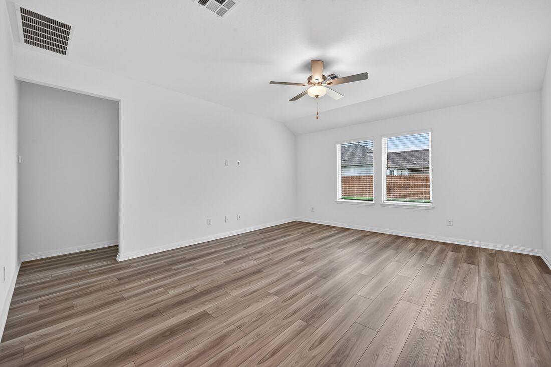203 Makinaw Road Hutto TX 78634