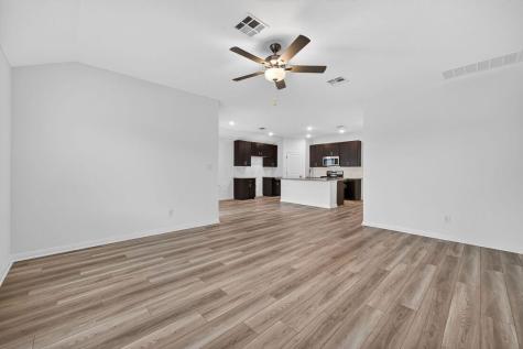 203 Makinaw Road Hutto TX 78634
