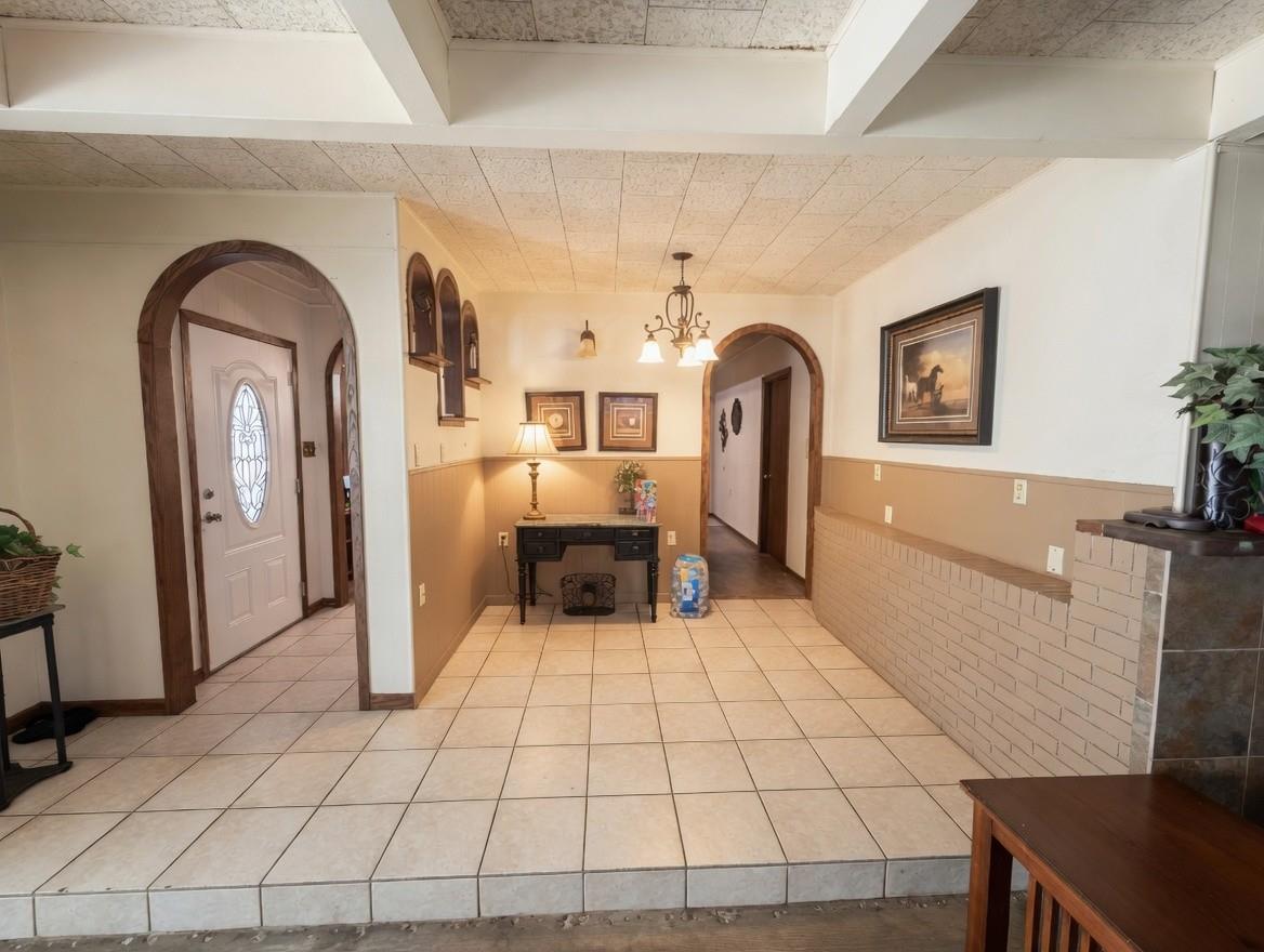 9262 N Highway 77 Lexington TX 78947