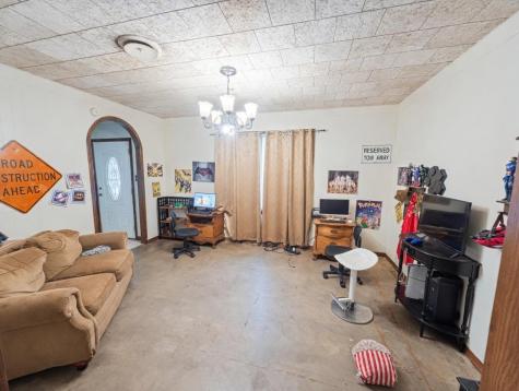 9262 N Highway 77 Lexington TX 78947