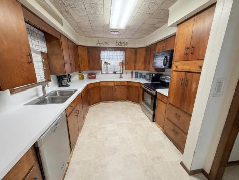 9262 N Highway 77 Lexington TX 78947