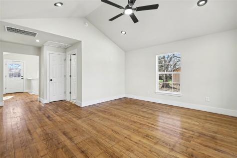 107 Russell Street Liberty Hill TX 78642