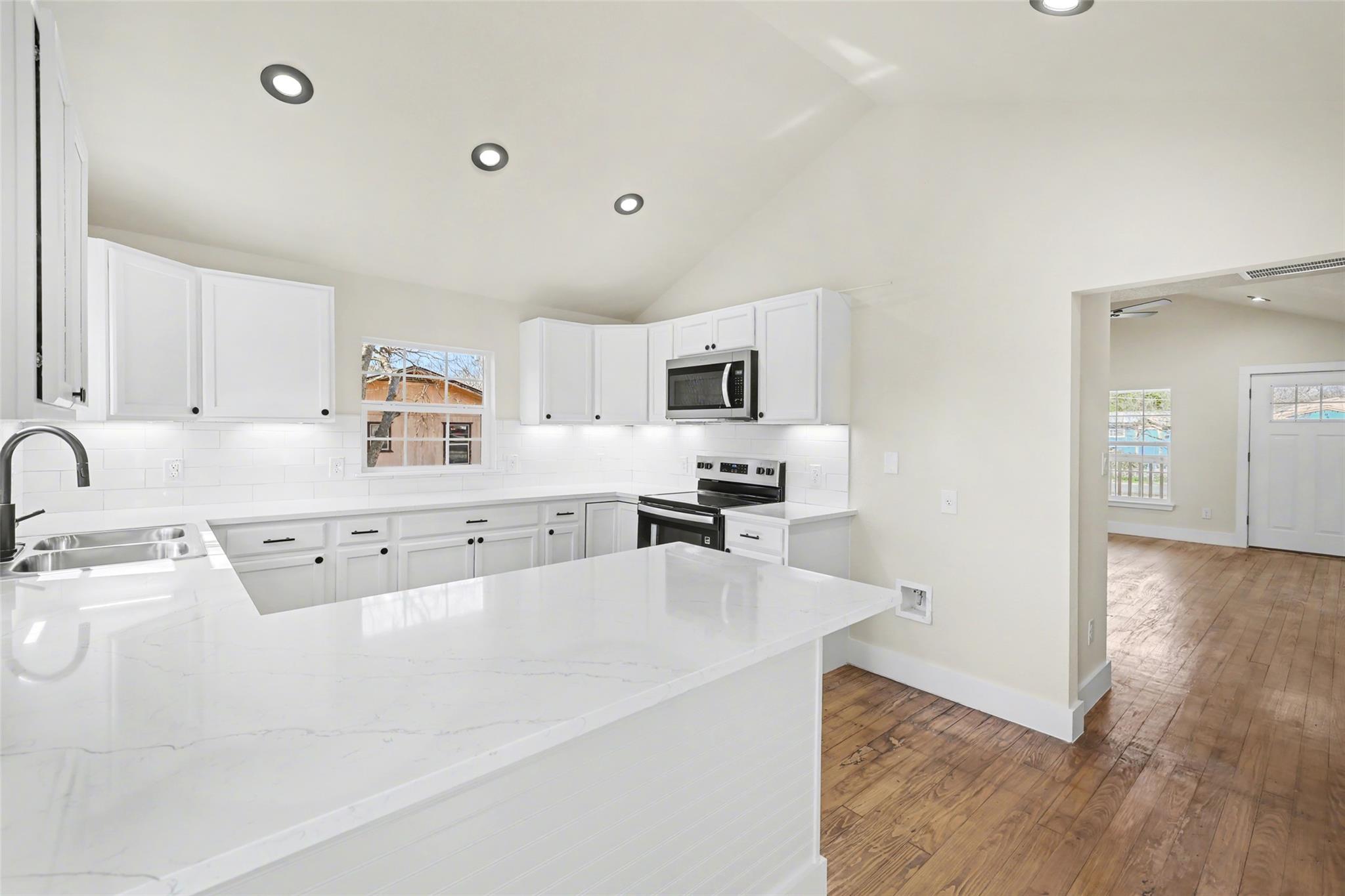 107 Russell Street Liberty Hill TX 78642