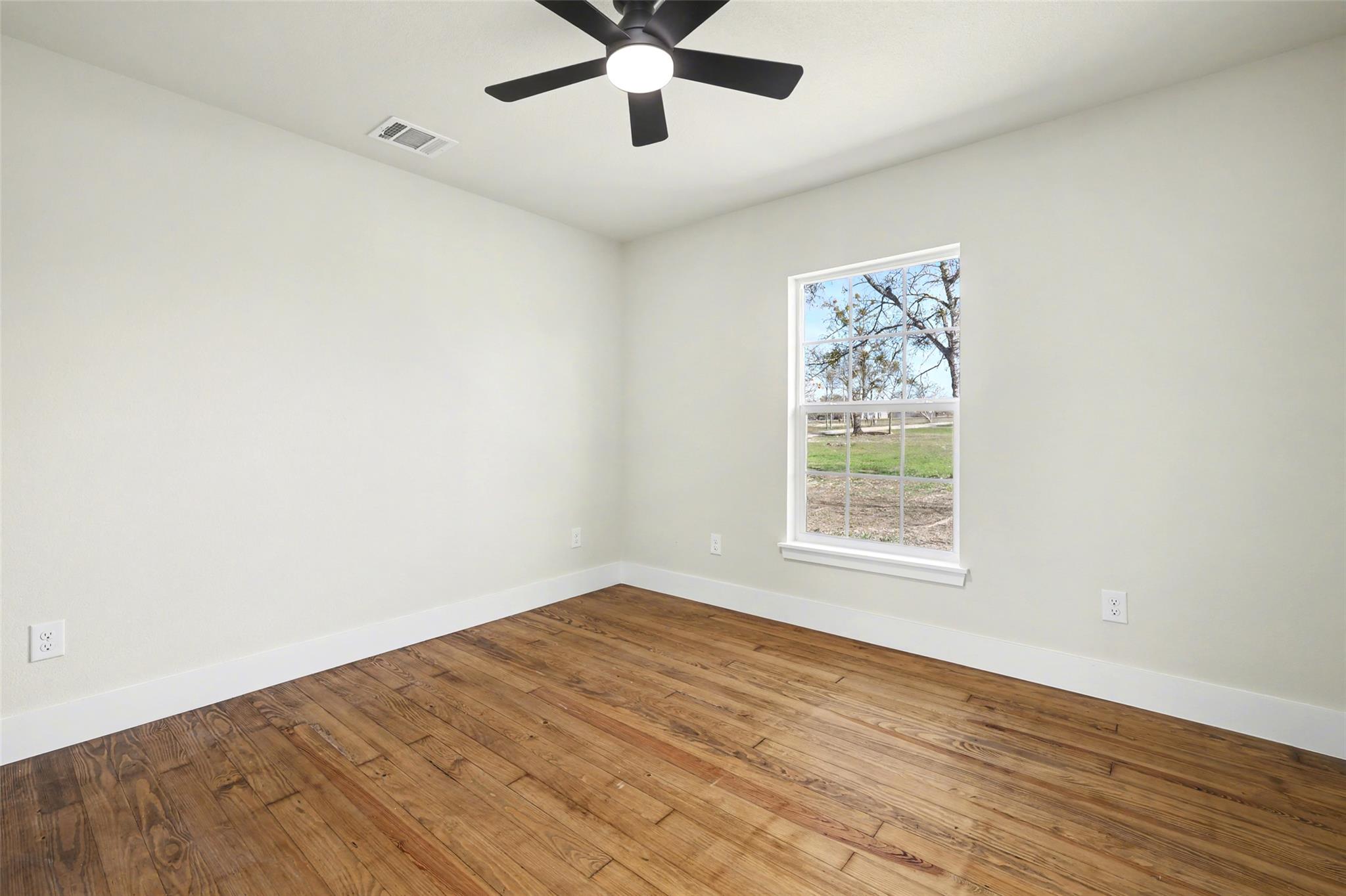 107 Russell Street Liberty Hill TX 78642