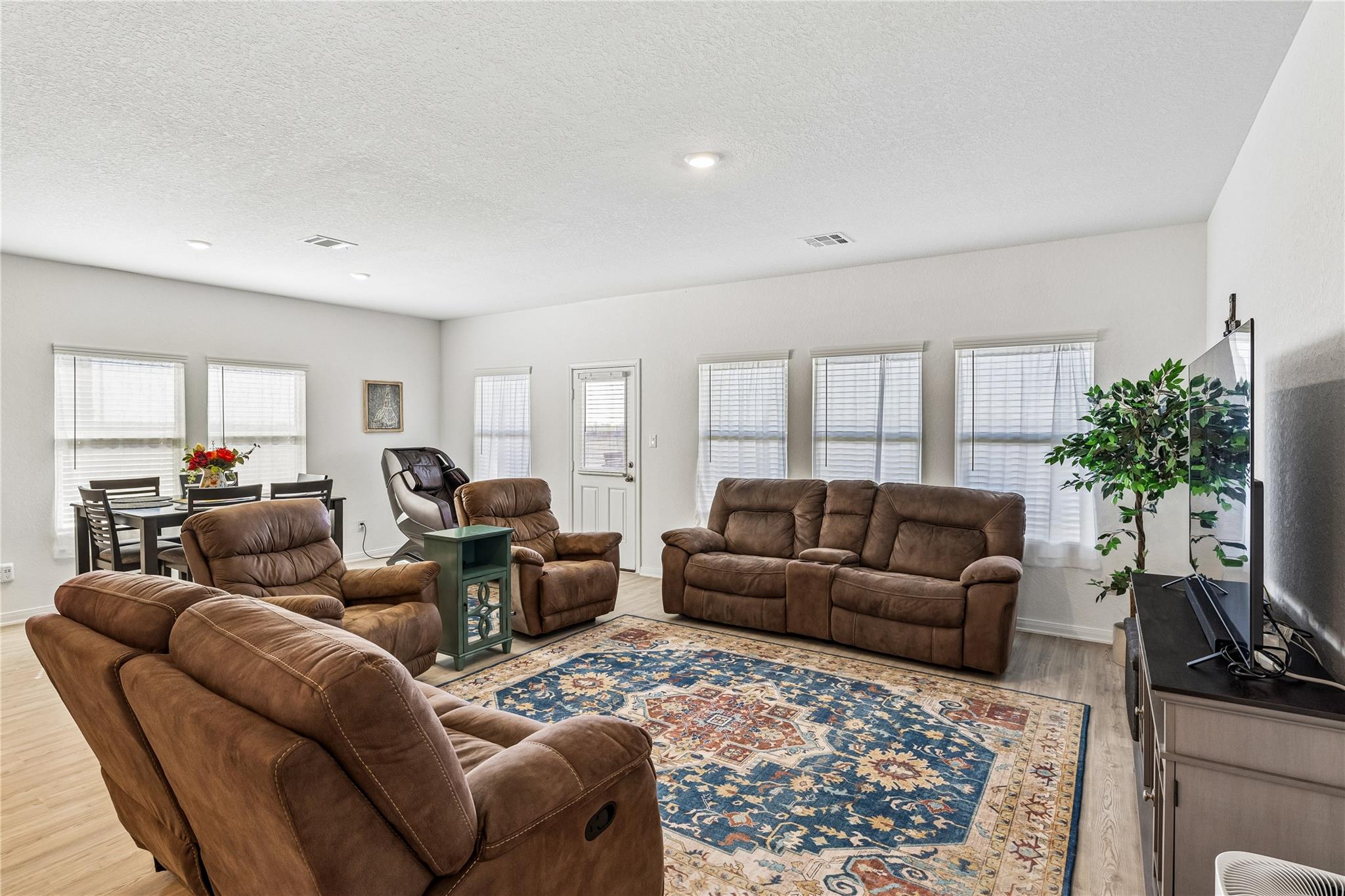 5801 Musquiz Ridge Seguin TX 78155