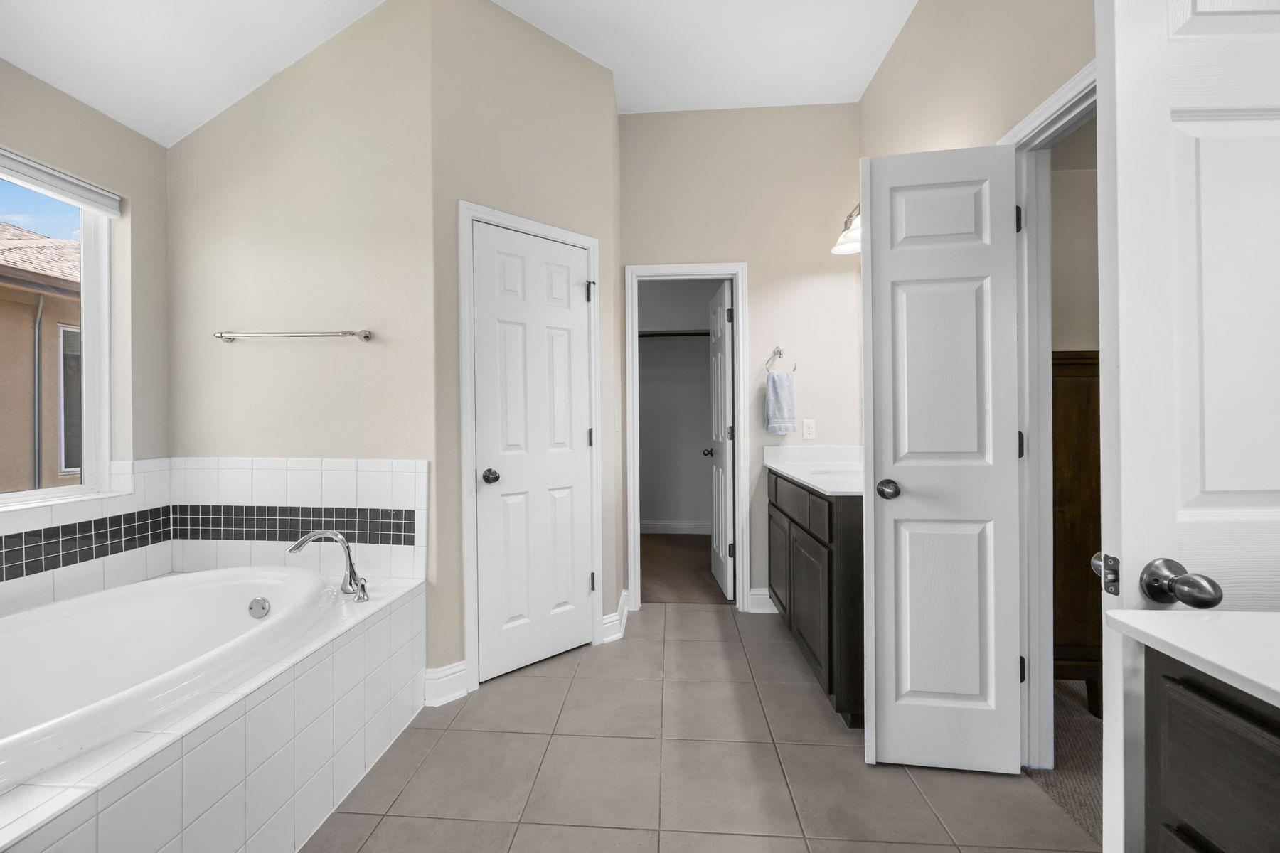 5221 Rain Lily Drive Austin TX 78739
