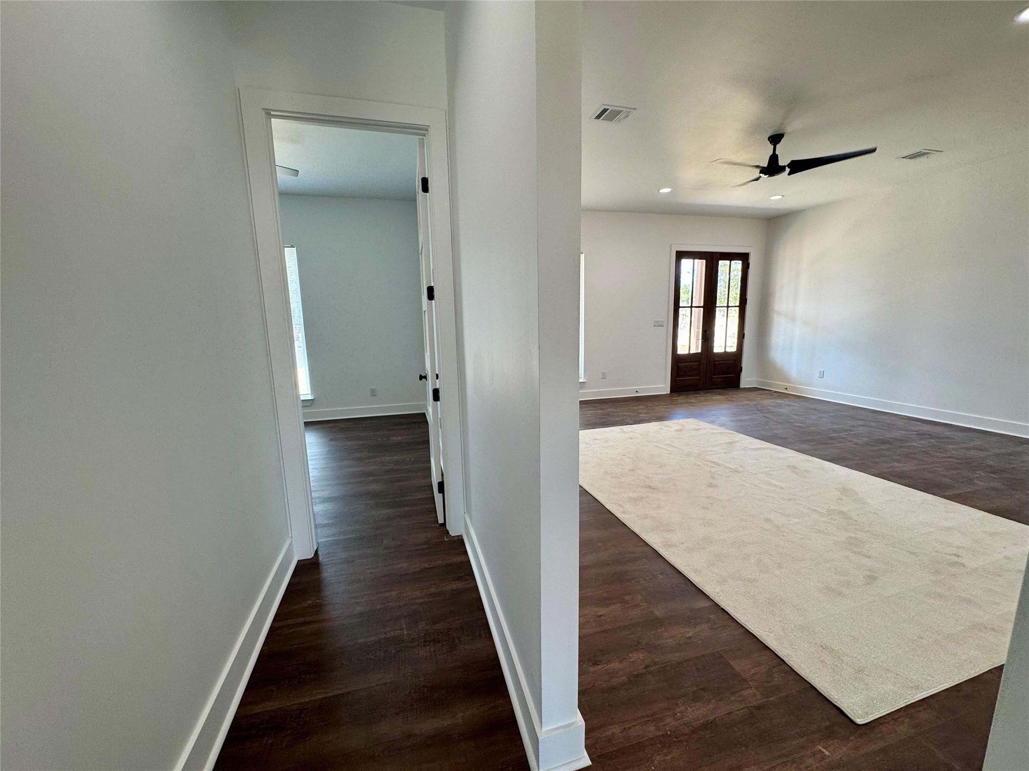 1353 Red Town Road Elgin TX 78621