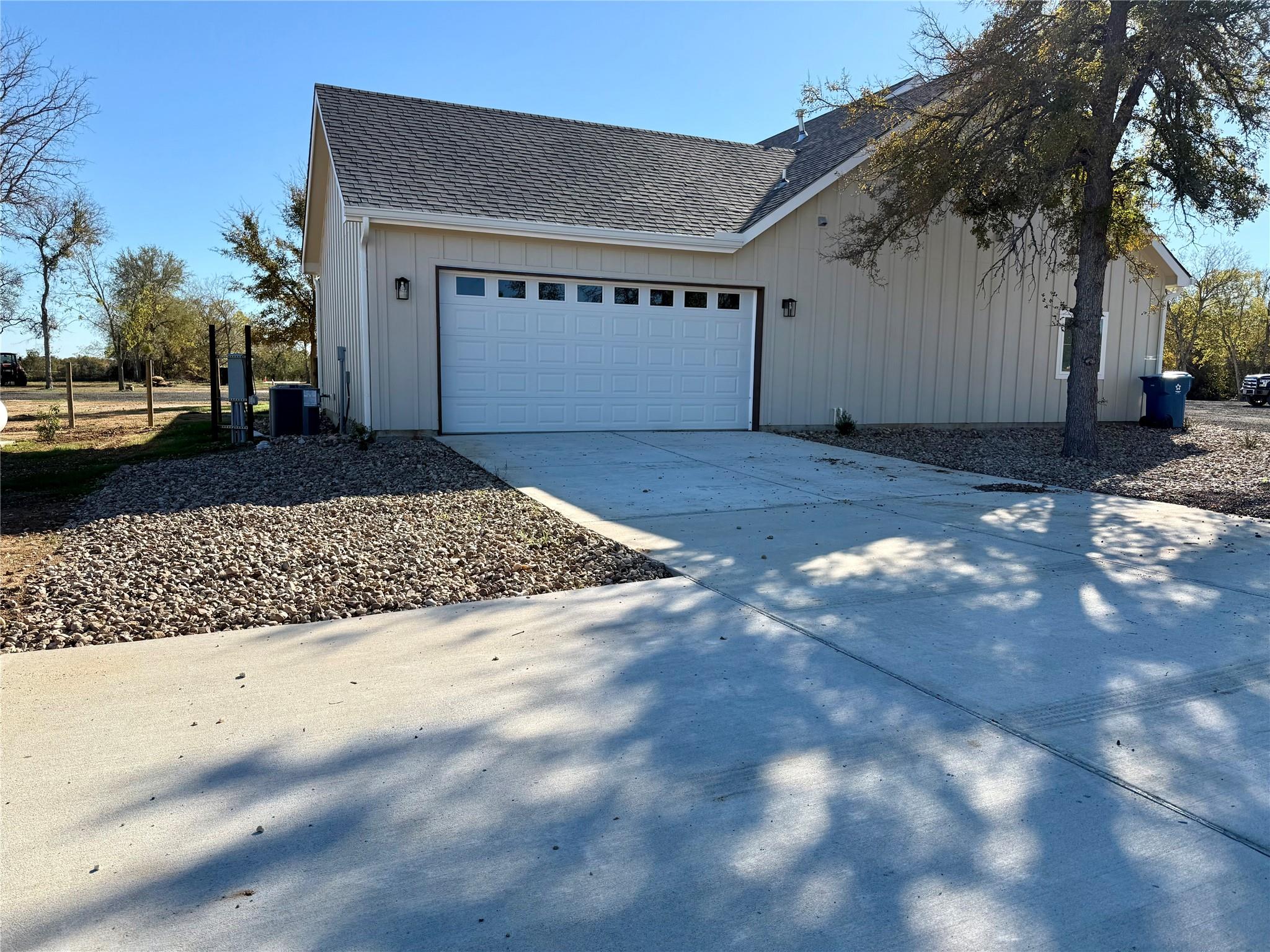 1353 Red Town Road Elgin TX 78621
