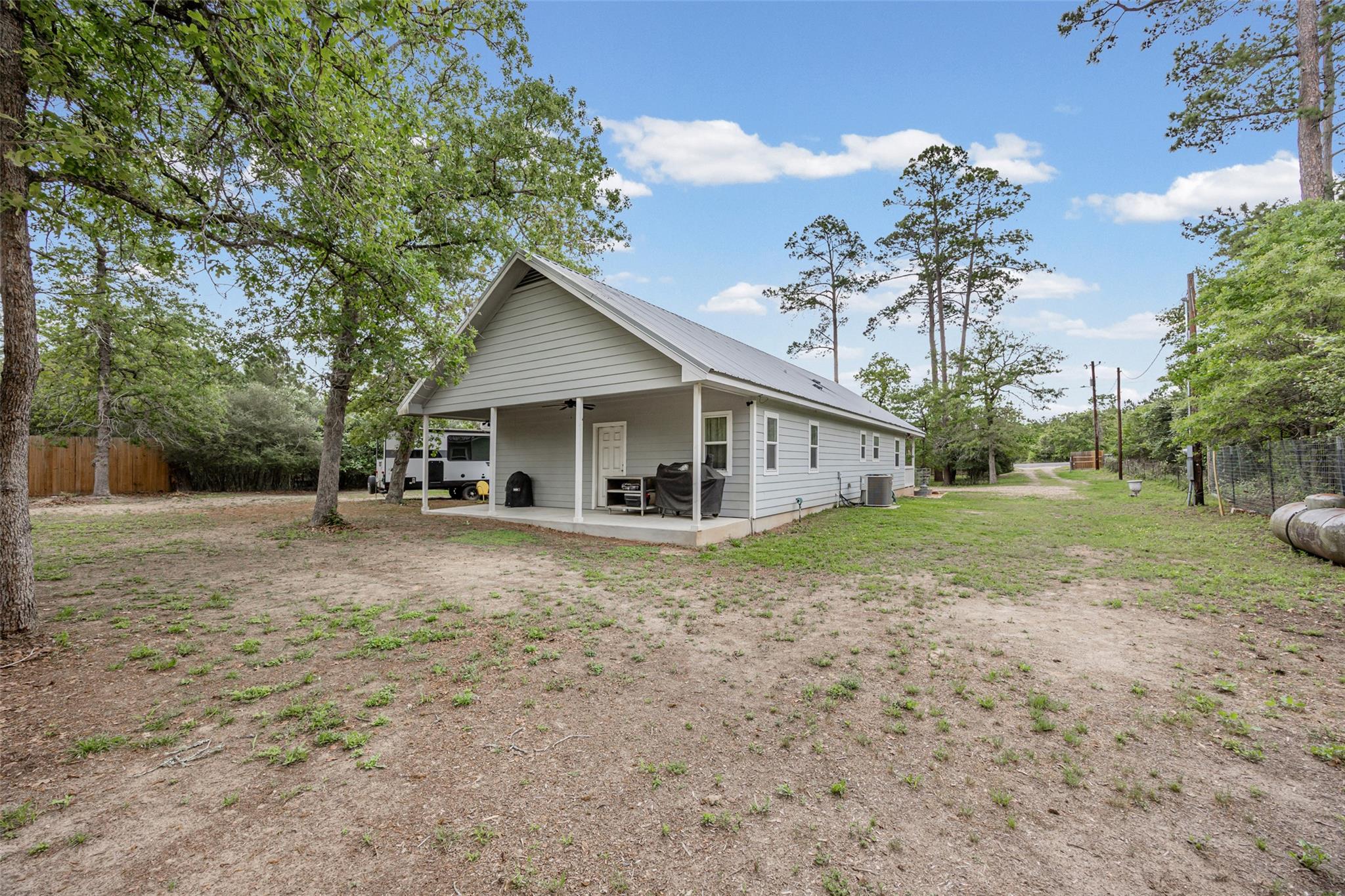 198 W Kelley Road Bastrop TX 78602
