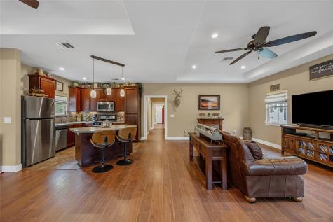 198 W Kelley Road Bastrop TX 78602