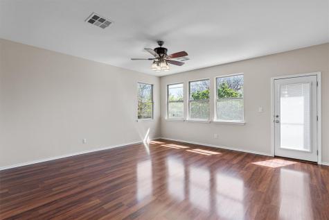 125 Palestine Cove Hutto TX 78634