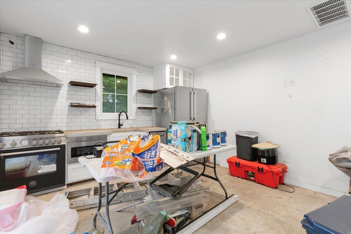 7512 Hardy Drive Austin TX 78757
