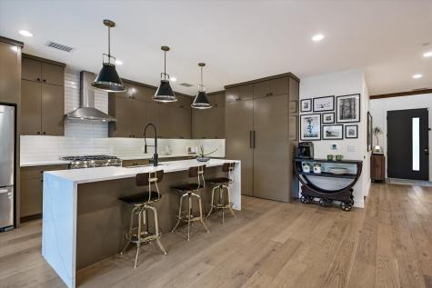 2806 Brinwood Avenue Austin TX 78704