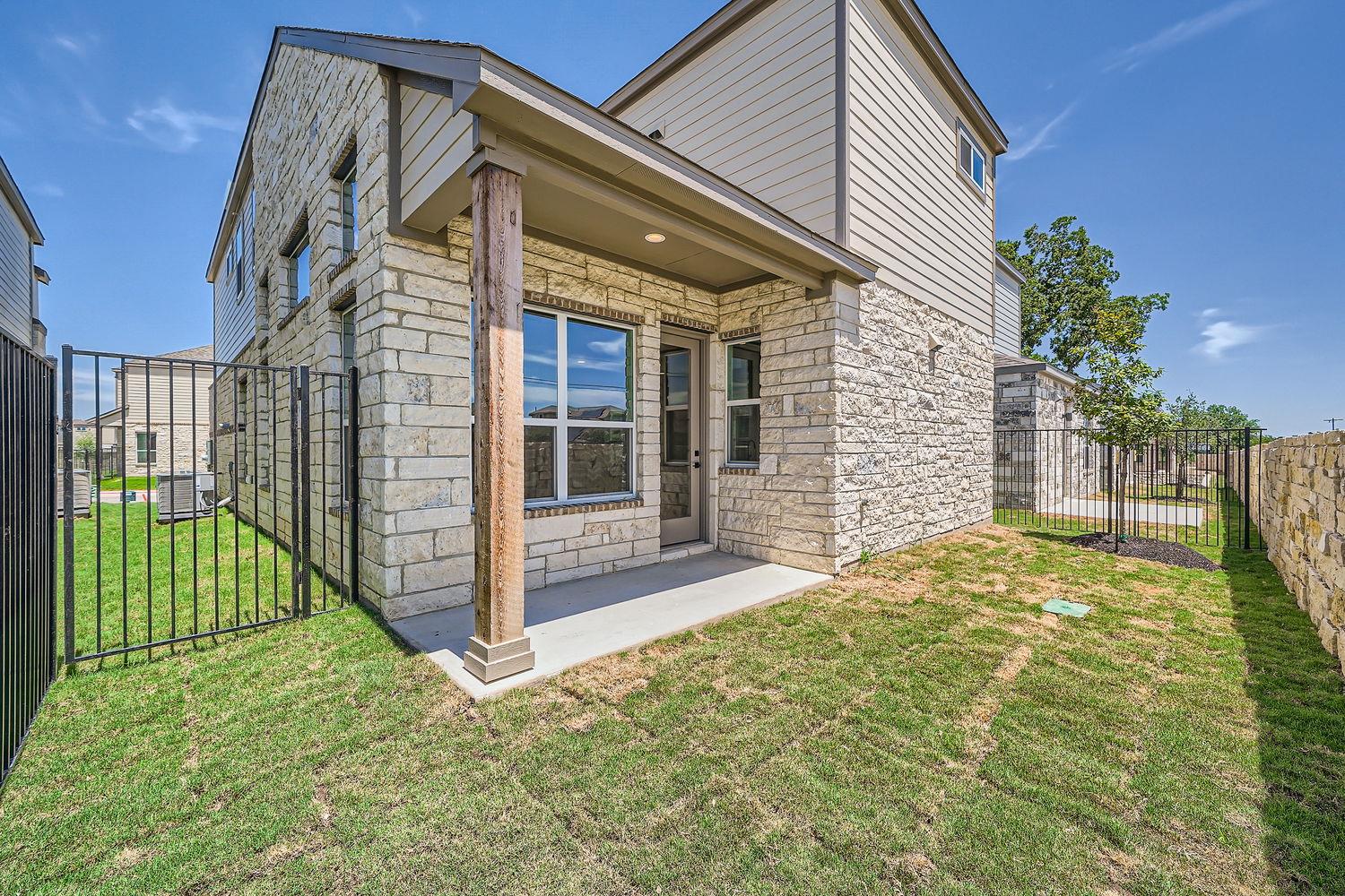 1531 N Red Bud Lane Round Rock TX 78665