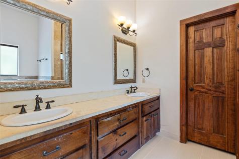 201 Cowal Drive N Spicewood TX 78669