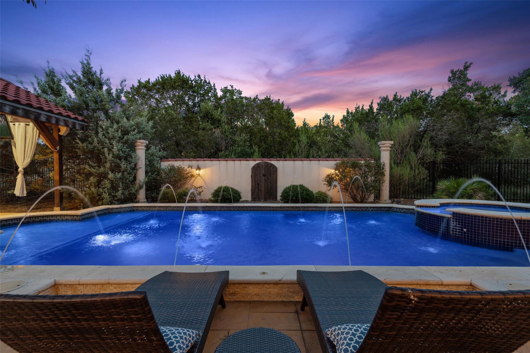 201 Cowal Drive N Spicewood TX 78669