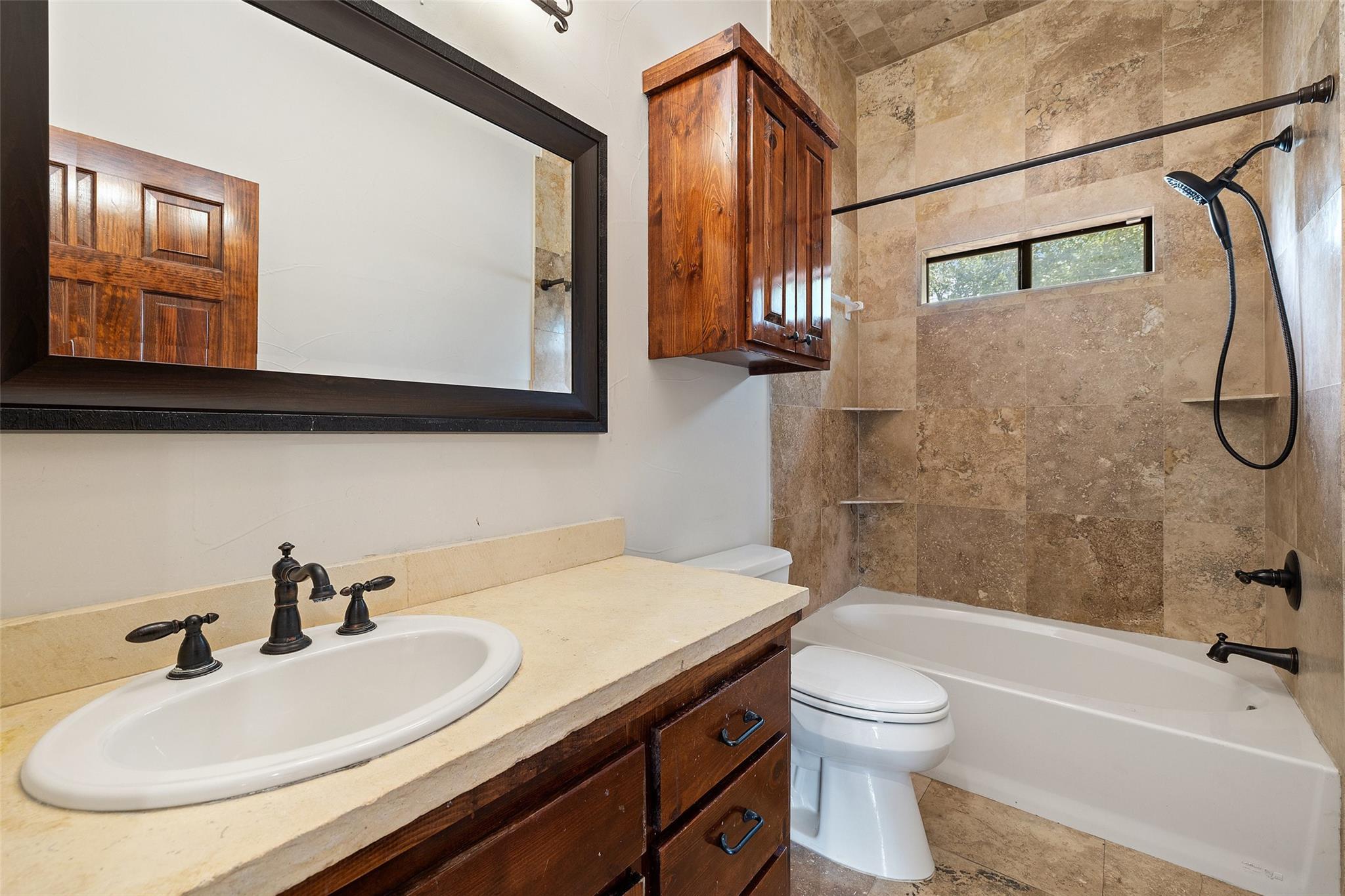 201 Cowal Drive N Spicewood TX 78669