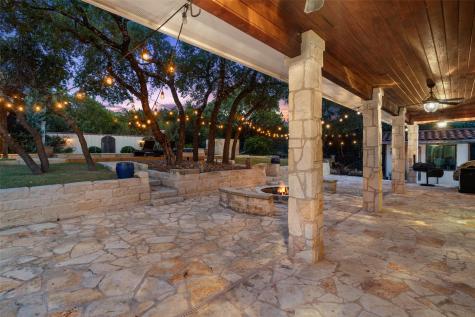 201 Cowal Drive N Spicewood TX 78669