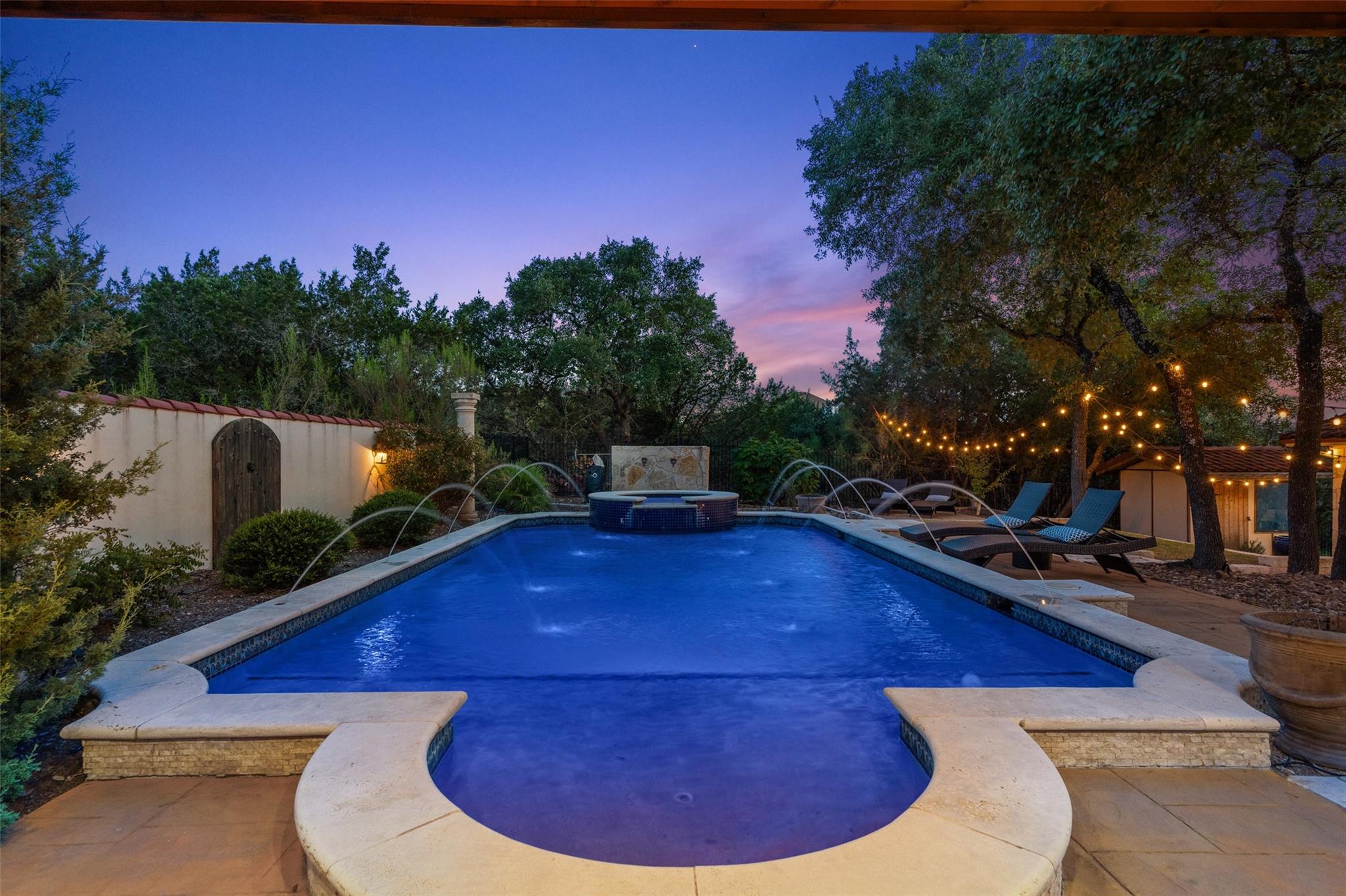 201 Cowal Drive N Spicewood TX 78669