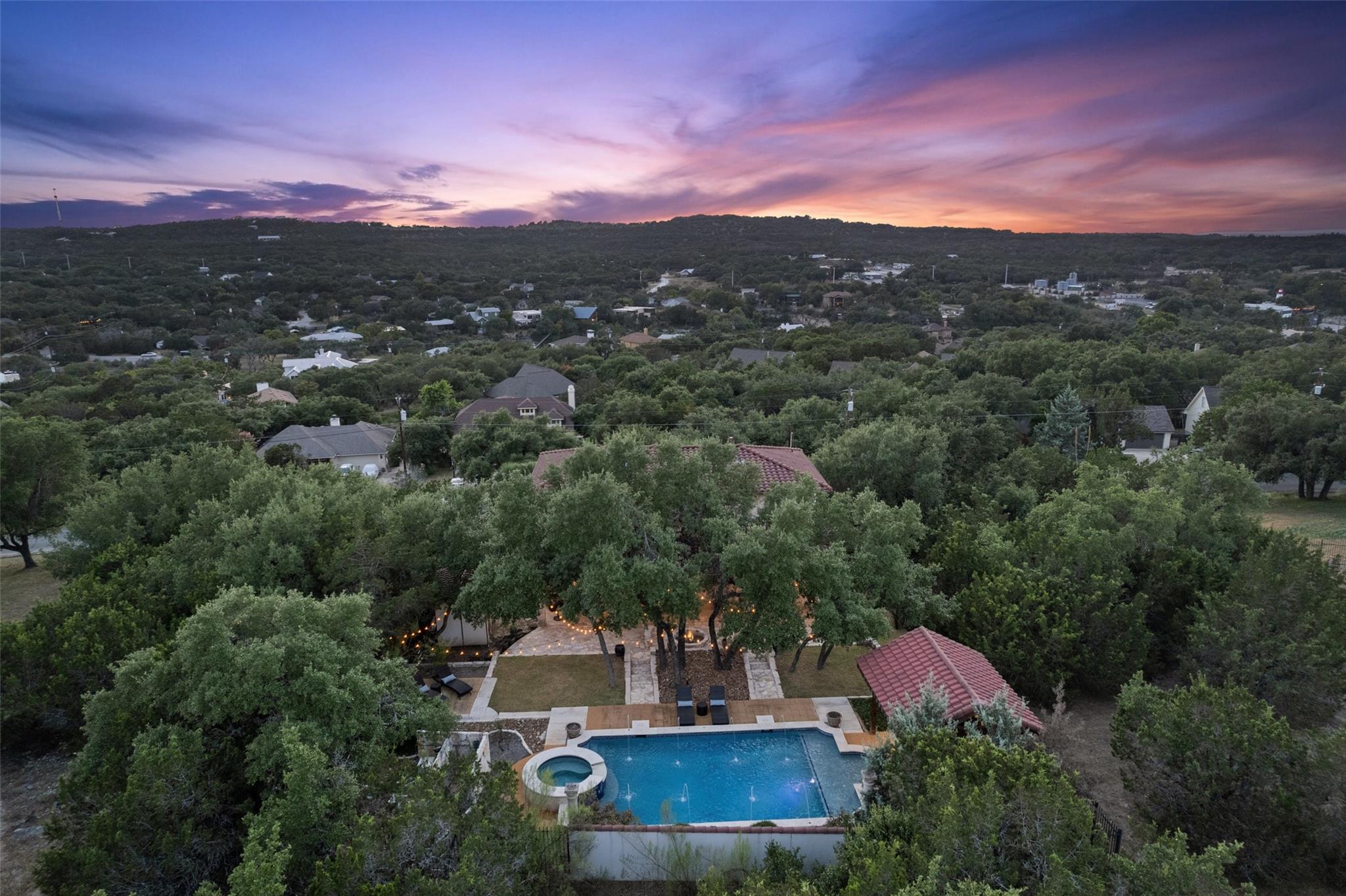 201 Cowal Drive N Spicewood TX 78669